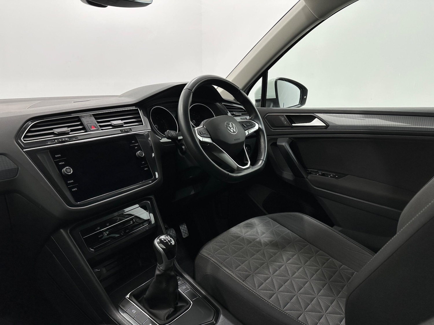 Used Volkswagen Tiguan 2022 for sale - 77109706: Photo 29