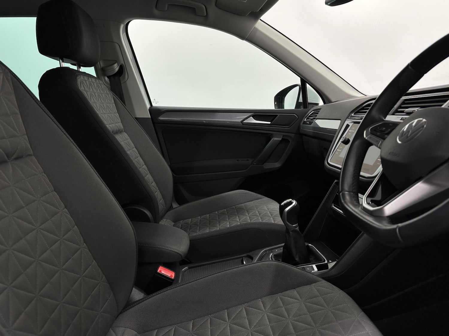 Used Volkswagen Tiguan 2022 for sale - 77109706: Photo 30