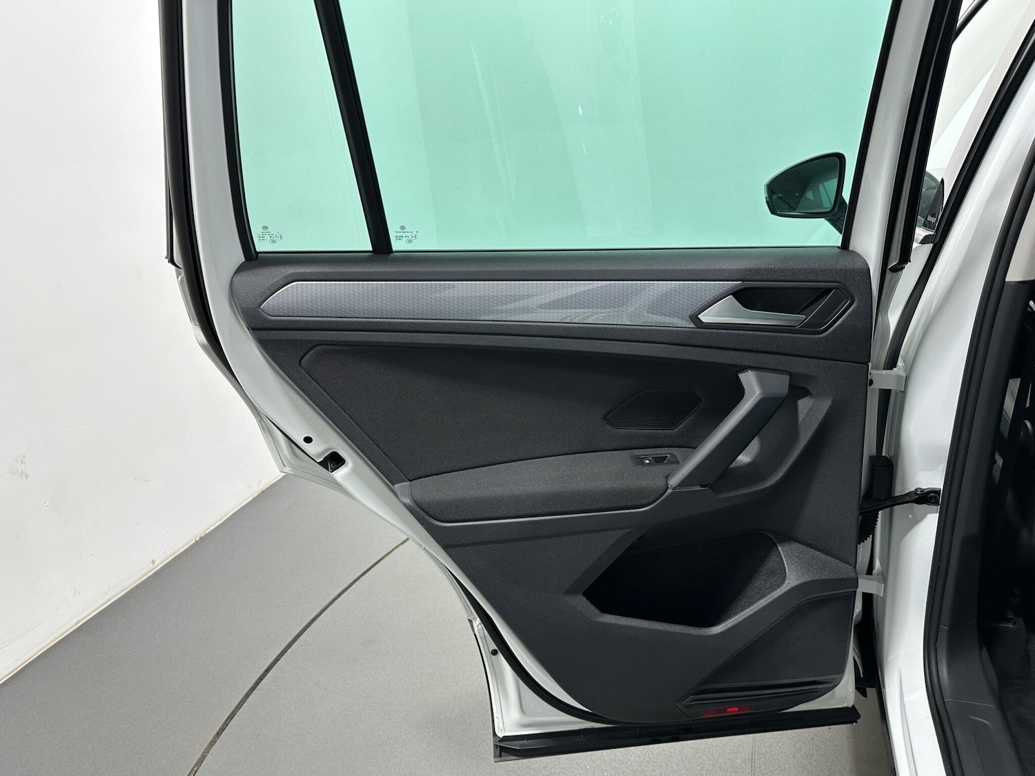 Used Volkswagen Tiguan 2022 for sale - 77109706: Photo 40