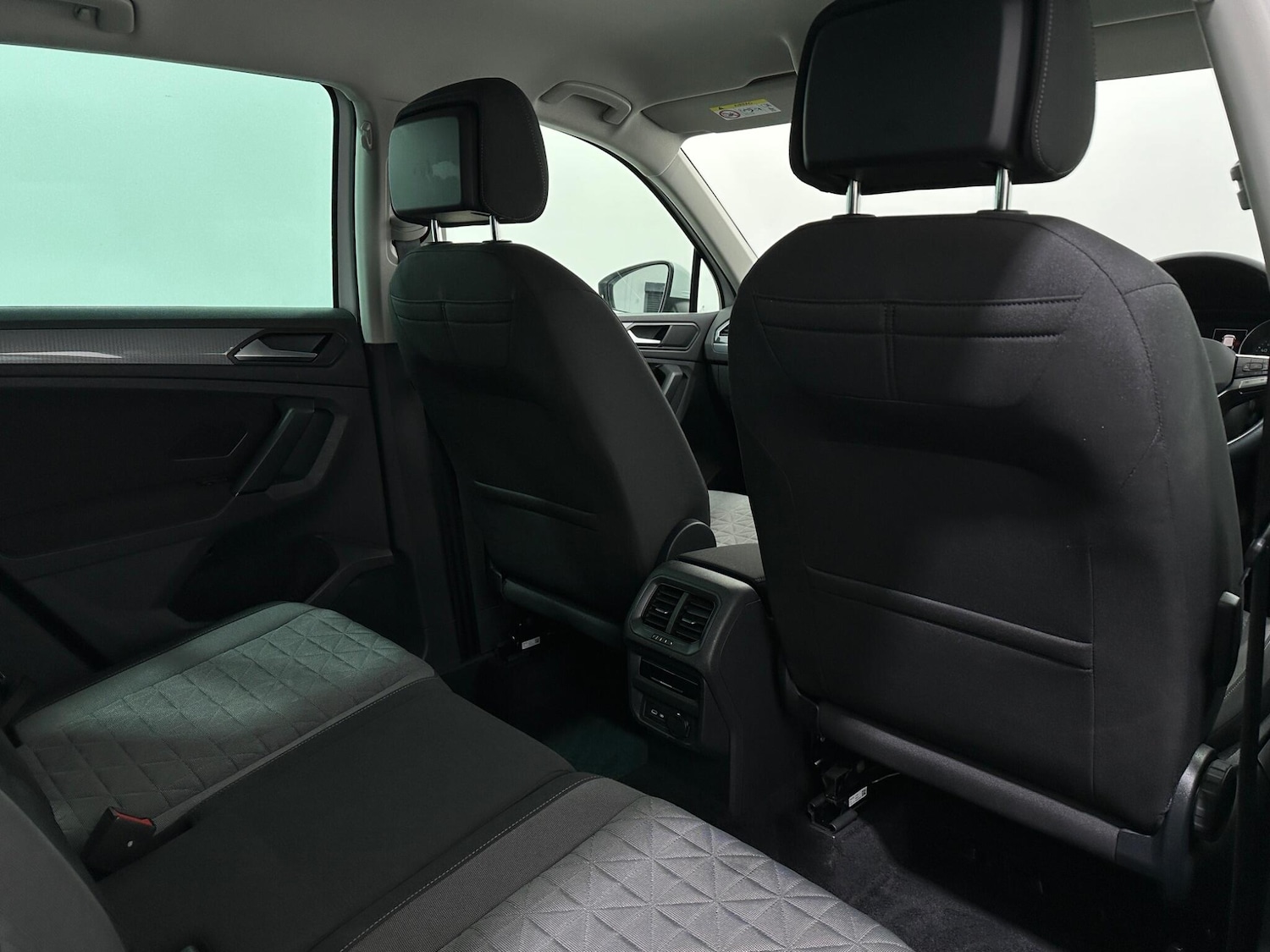 Used Volkswagen Tiguan 2022 for sale - 77109706: Photo 41