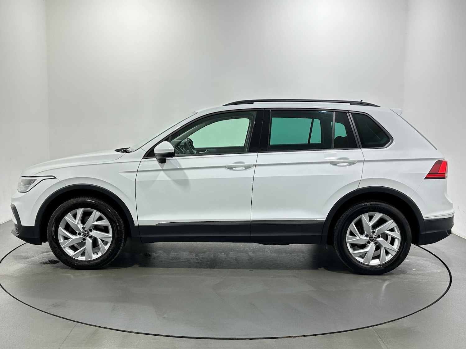Used Volkswagen Tiguan 2022 for sale - 77109706: Photo 5