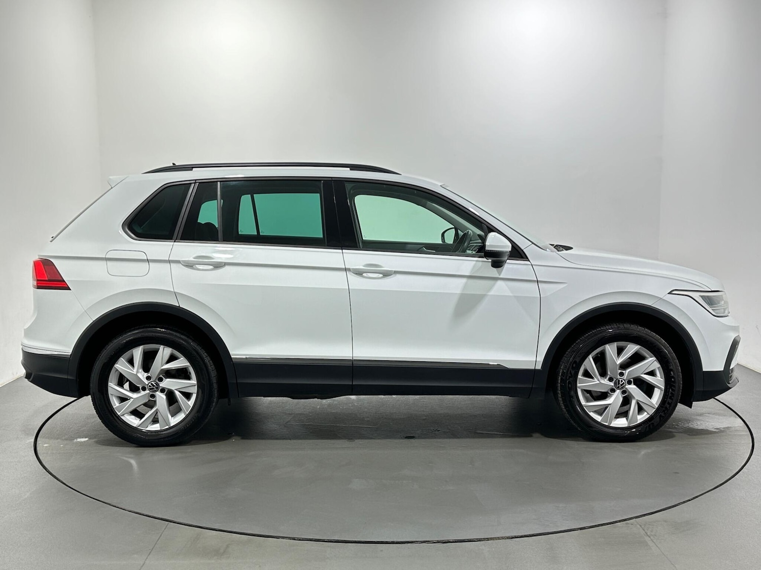 Used Volkswagen Tiguan 2022 for sale - 77109706: Photo 9