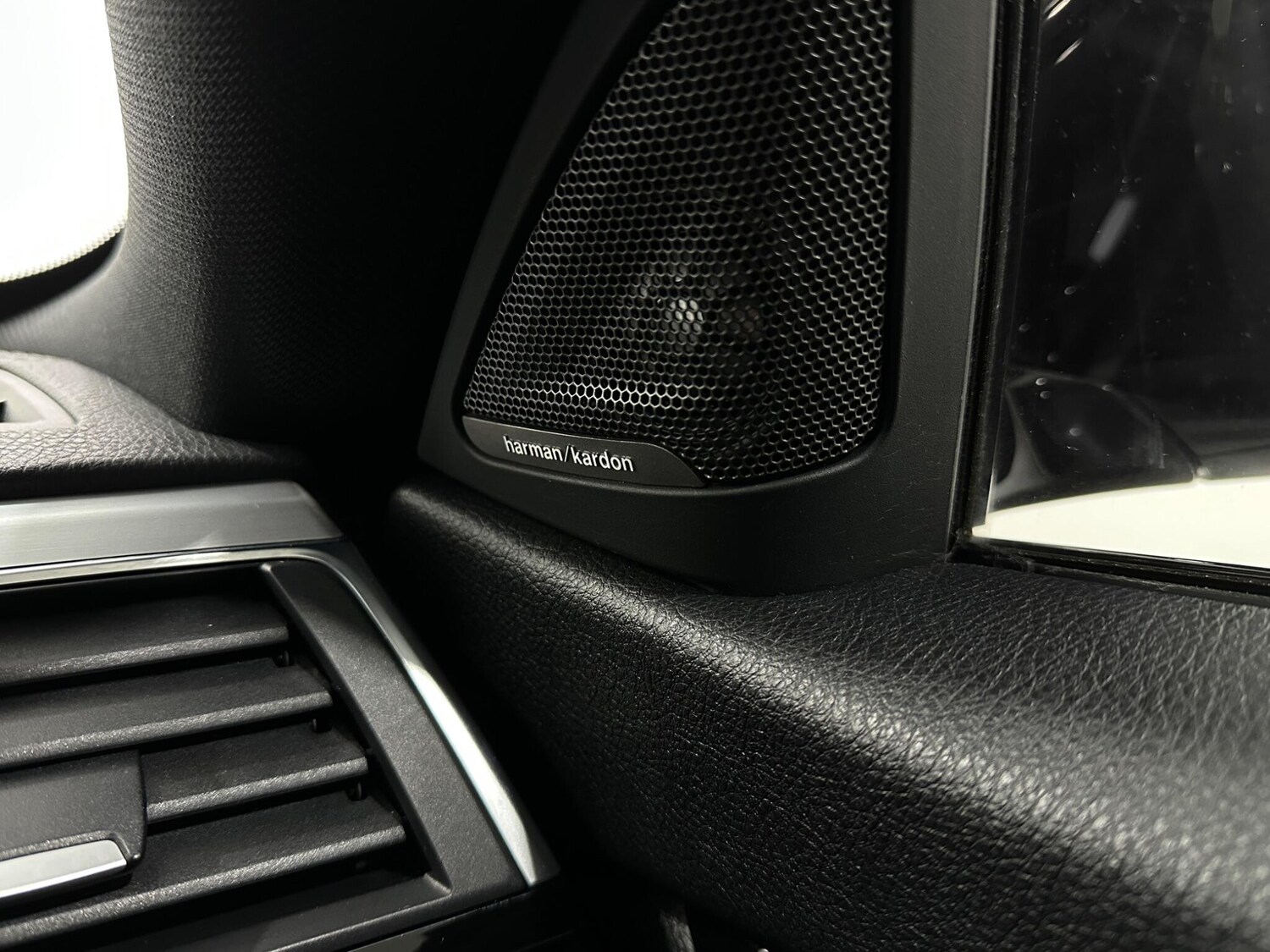 Used BMW 4 Series 2017 for sale - 78170790: Photo 19