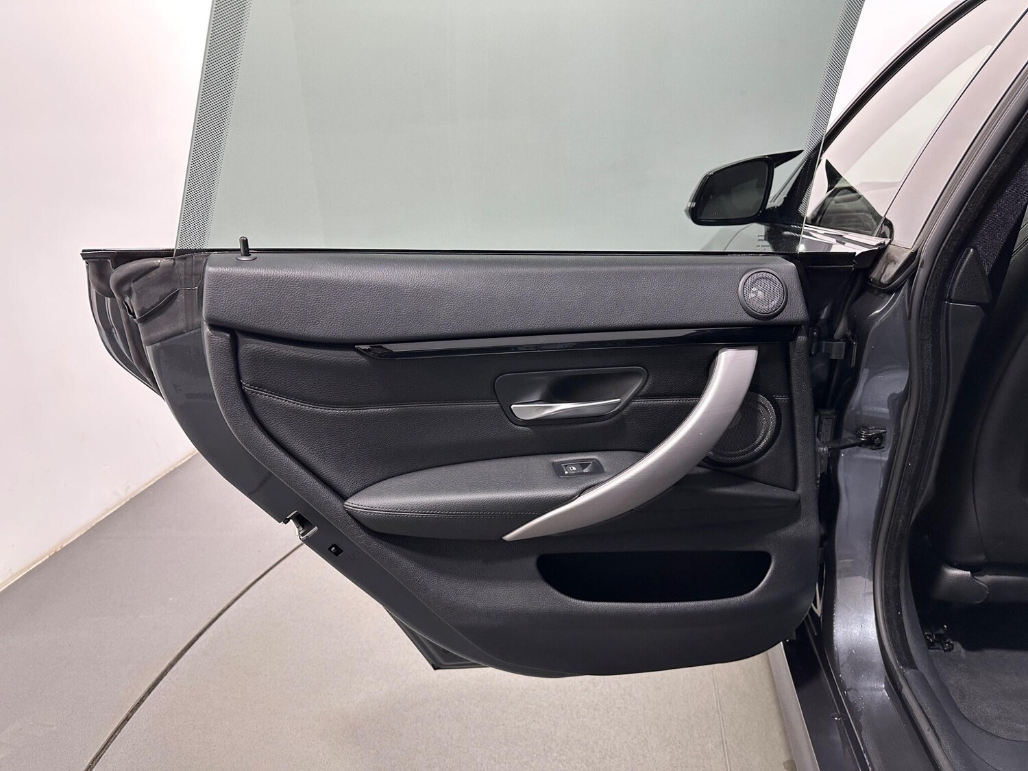 Used BMW 4 Series 2017 for sale - 78170790: Photo 43