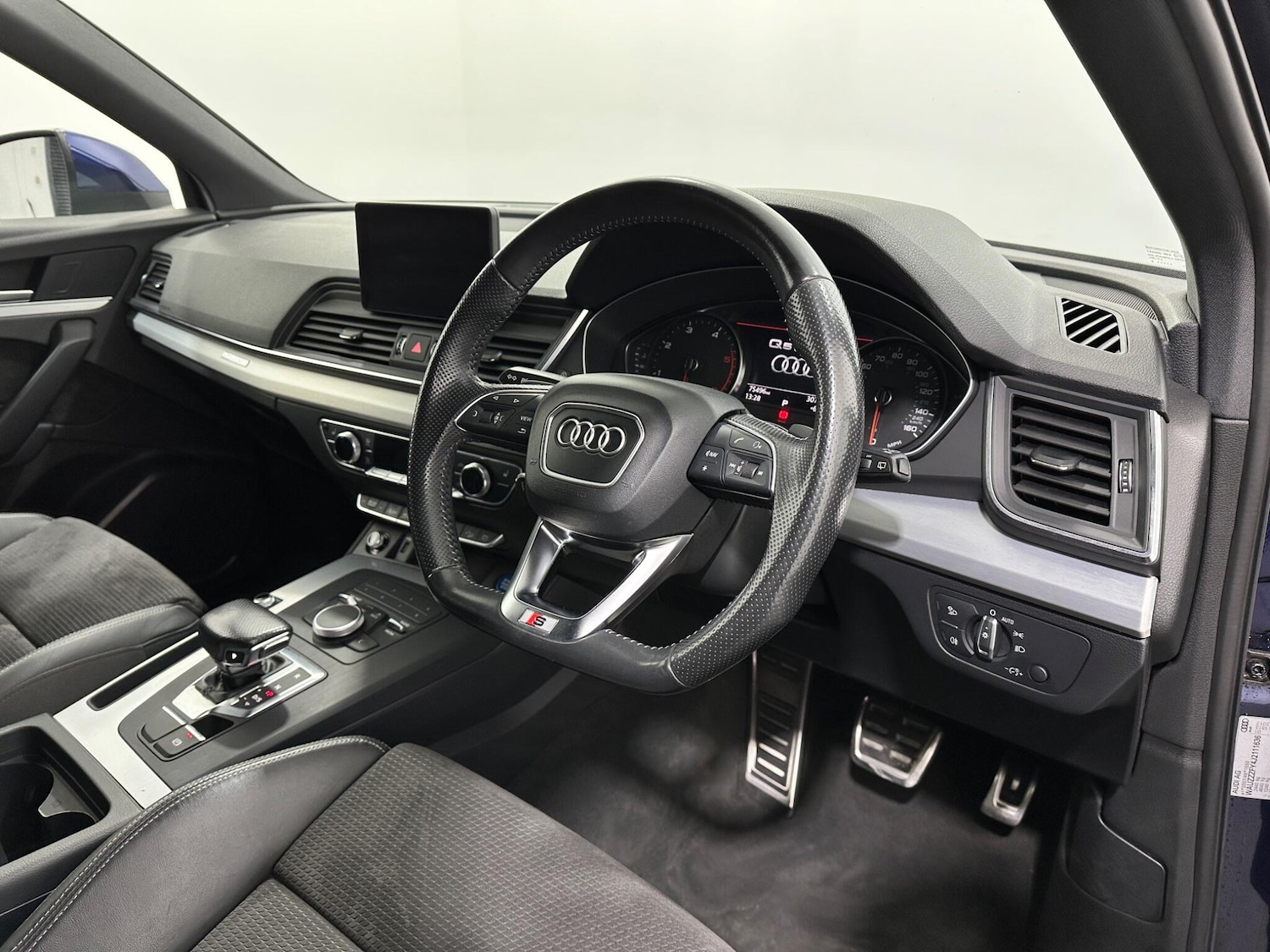 Used Audi Q5 2018 for sale - 77613087: Photo 10