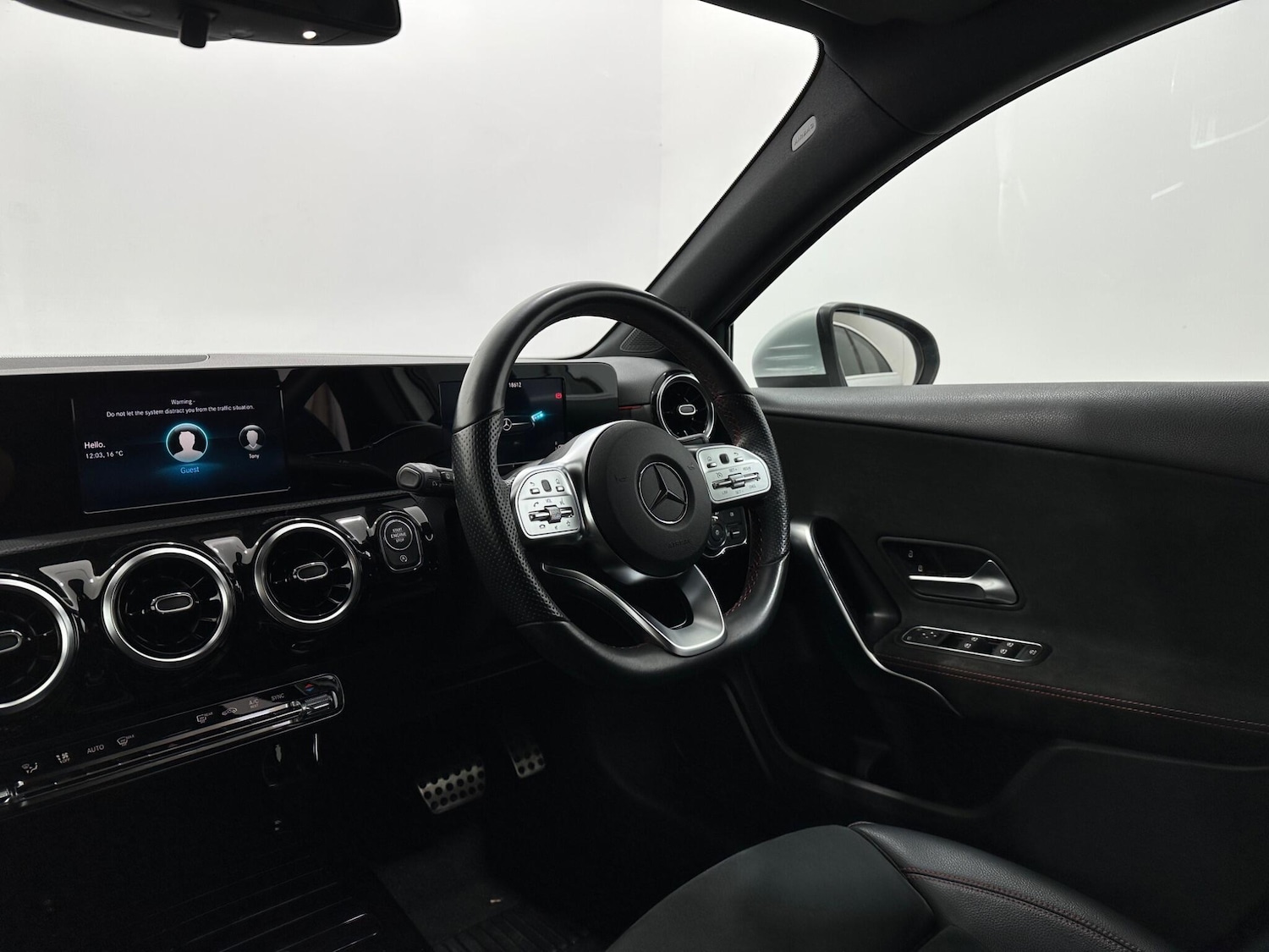 Used Mercedes-Benz A-Class 2019 for sale - 76878605: Photo 11