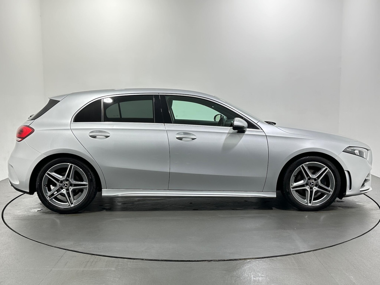 Used Mercedes-Benz A-Class 2019 for sale - 76878605: Photo 9