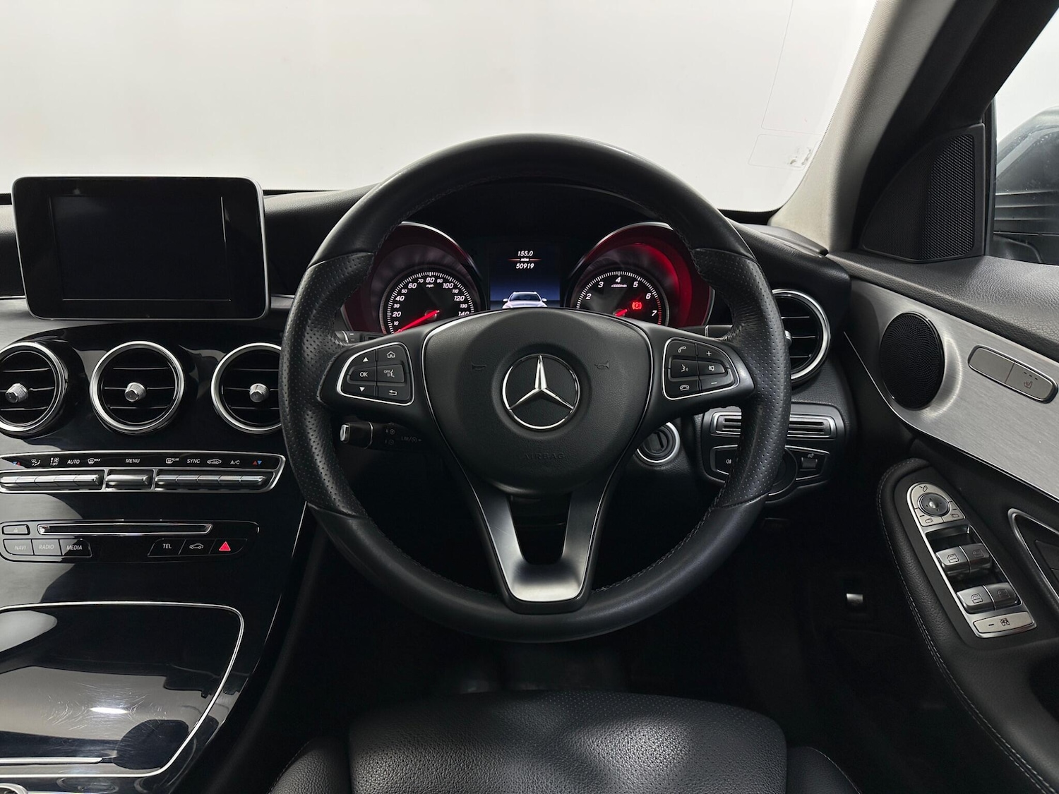 Used Mercedes-Benz C Class 2018 for sale - 77267305: Photo 12