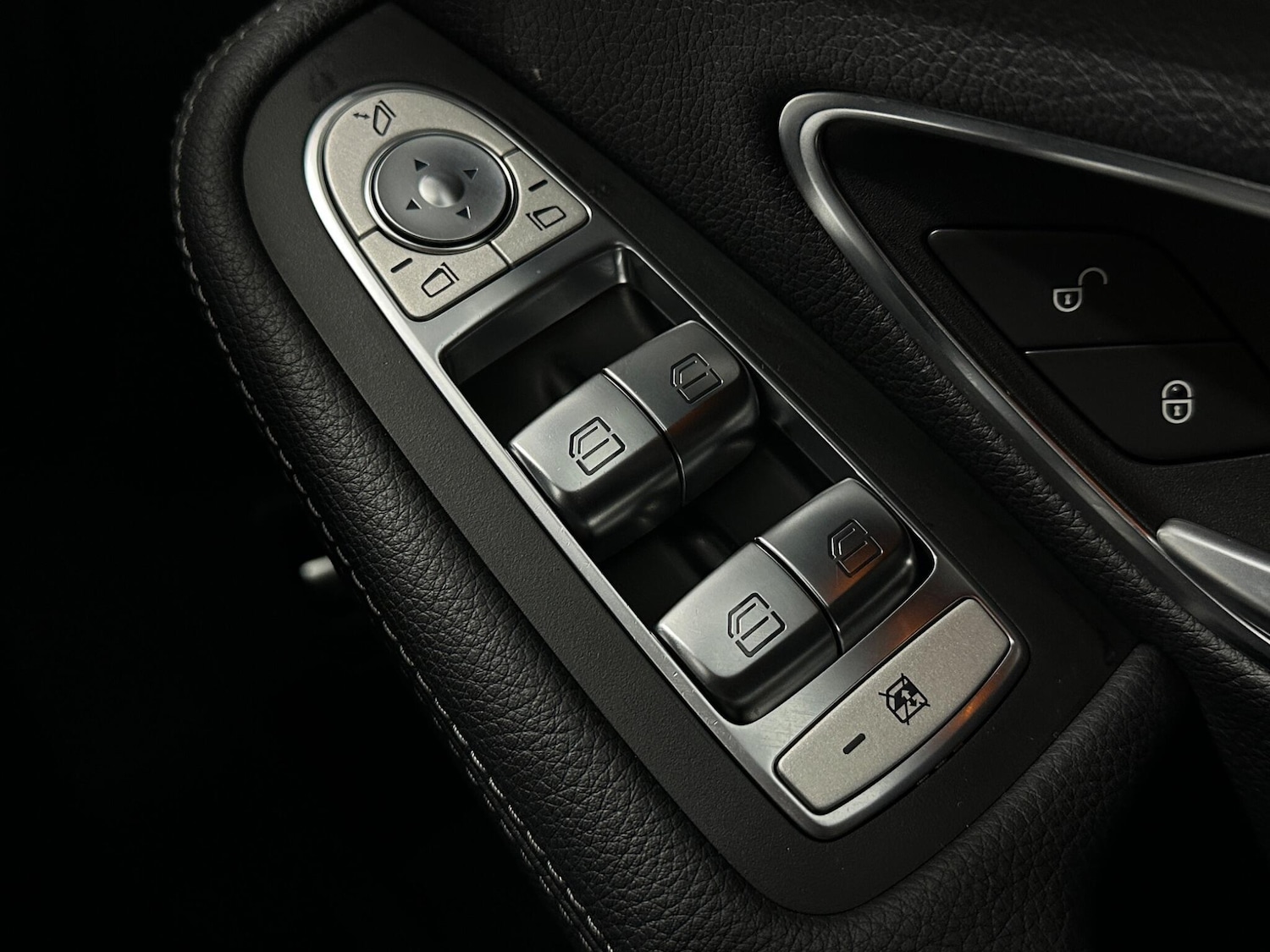 Used Mercedes-Benz C Class 2018 for sale - 77267305: Photo 18