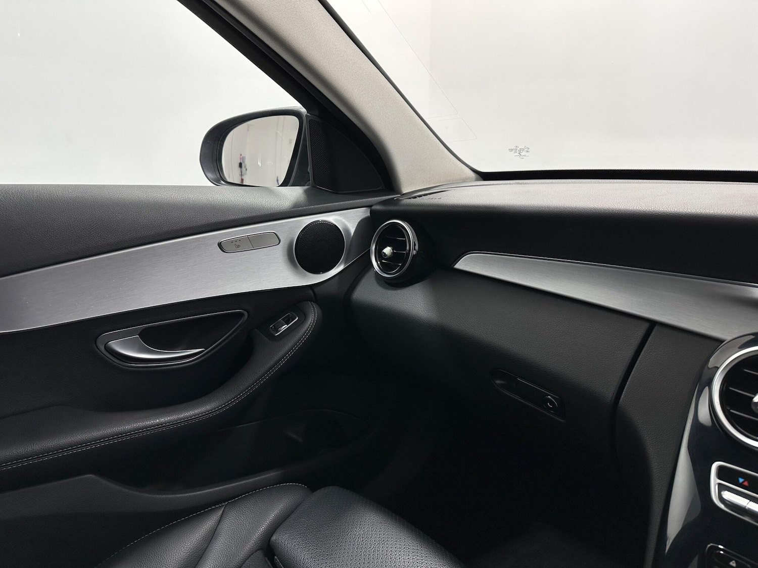 Used Mercedes-Benz C Class 2018 for sale - 77267305: Photo 27