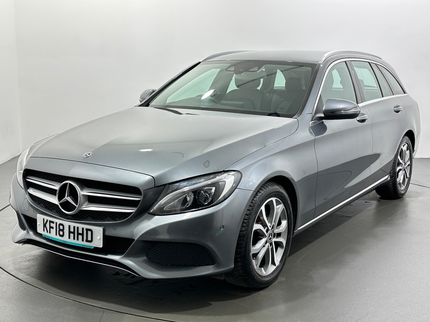 Used Mercedes-Benz C Class 2018 for sale - 77267305: Photo 4