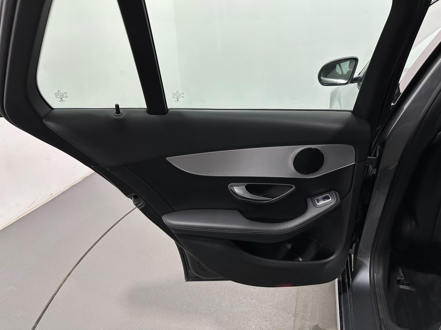 Used Mercedes-Benz C Class 2018 for sale - 77267305: Photo 40