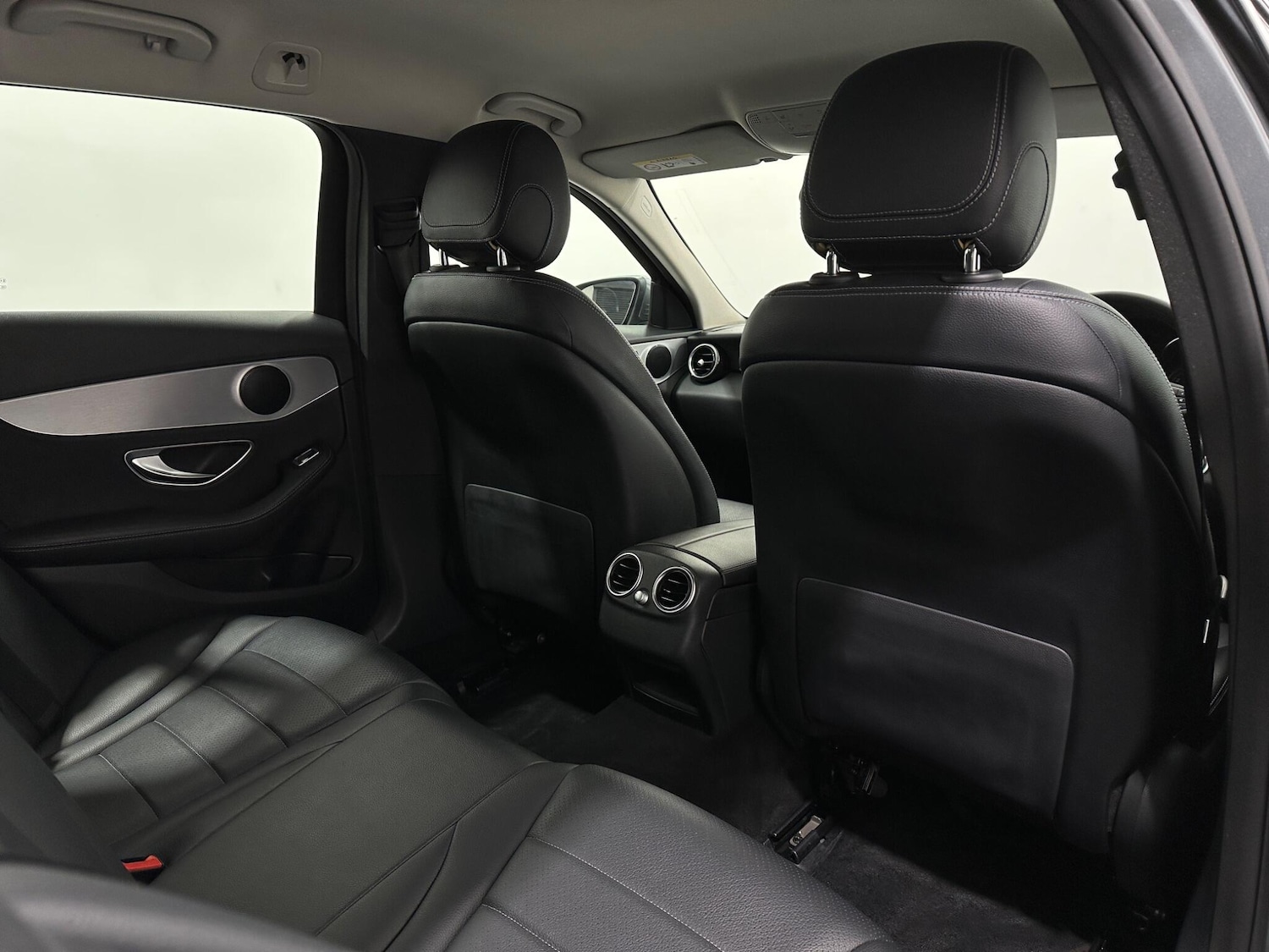 Used Mercedes-Benz C Class 2018 for sale - 77267305: Photo 41