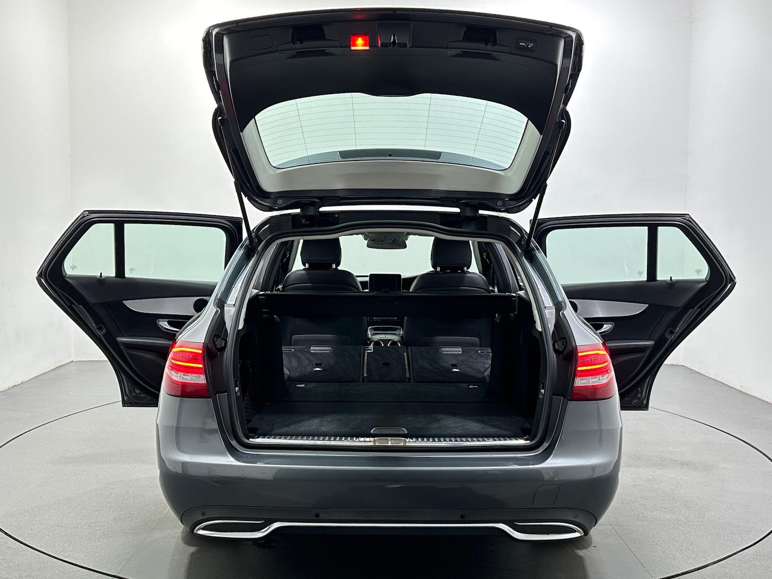 Used Mercedes-Benz C Class 2018 for sale - 77267305: Photo 44