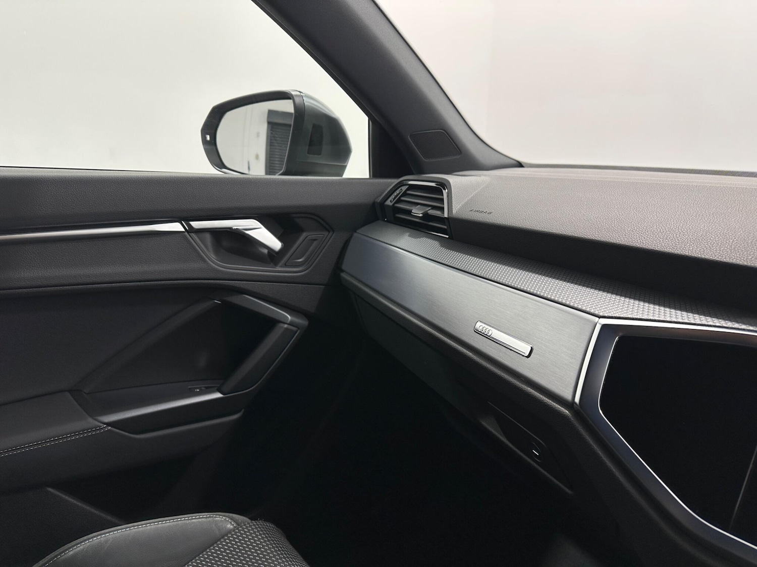 Used Audi Q3 2020 for sale - 76878968: Photo 25