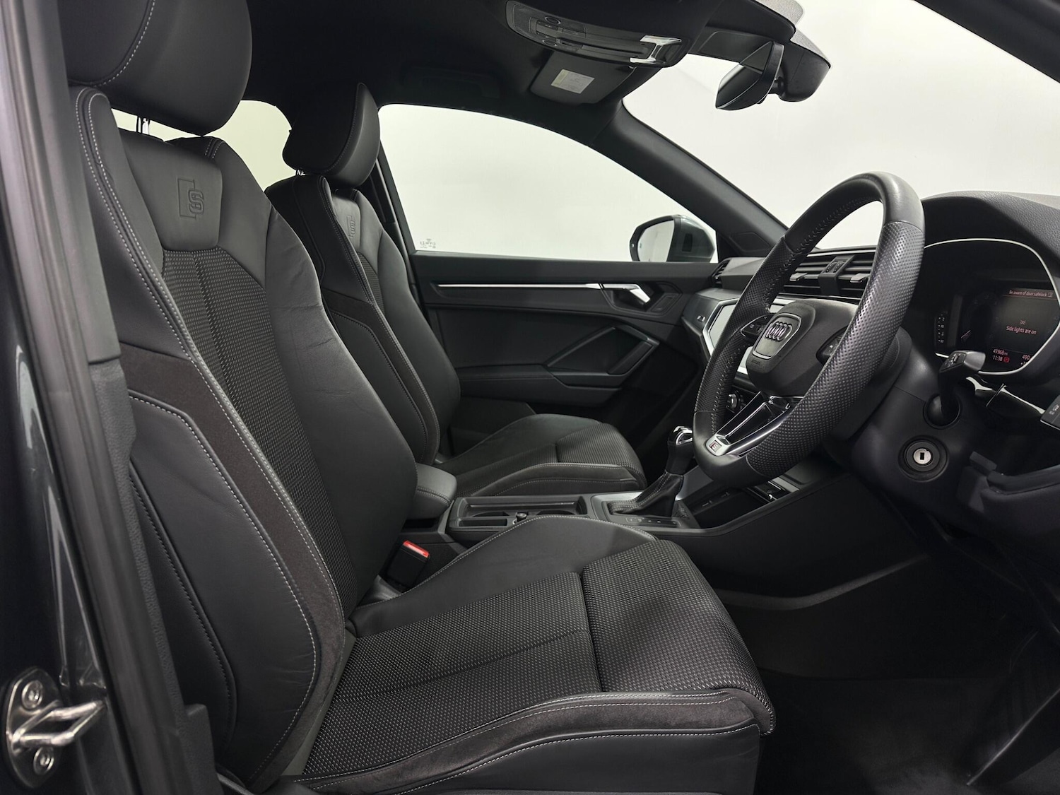 Used Audi Q3 2020 for sale - 76878968: Photo 28