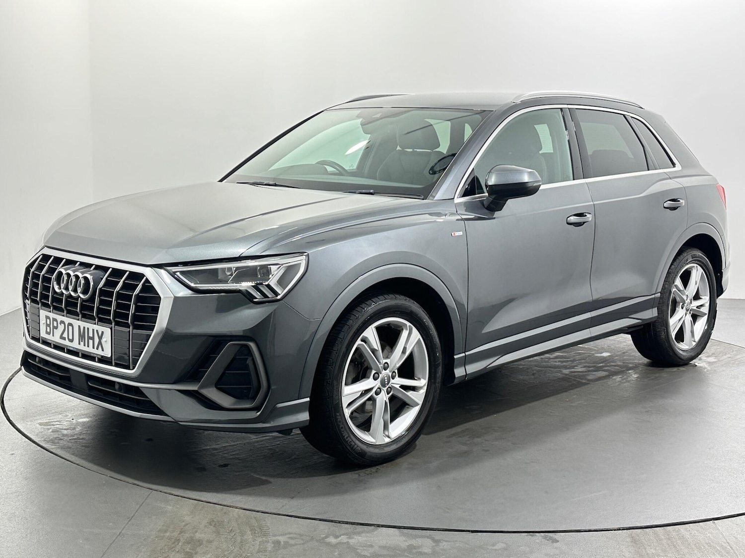 Used Audi Q3 2020 for sale - 76878968: Photo 4