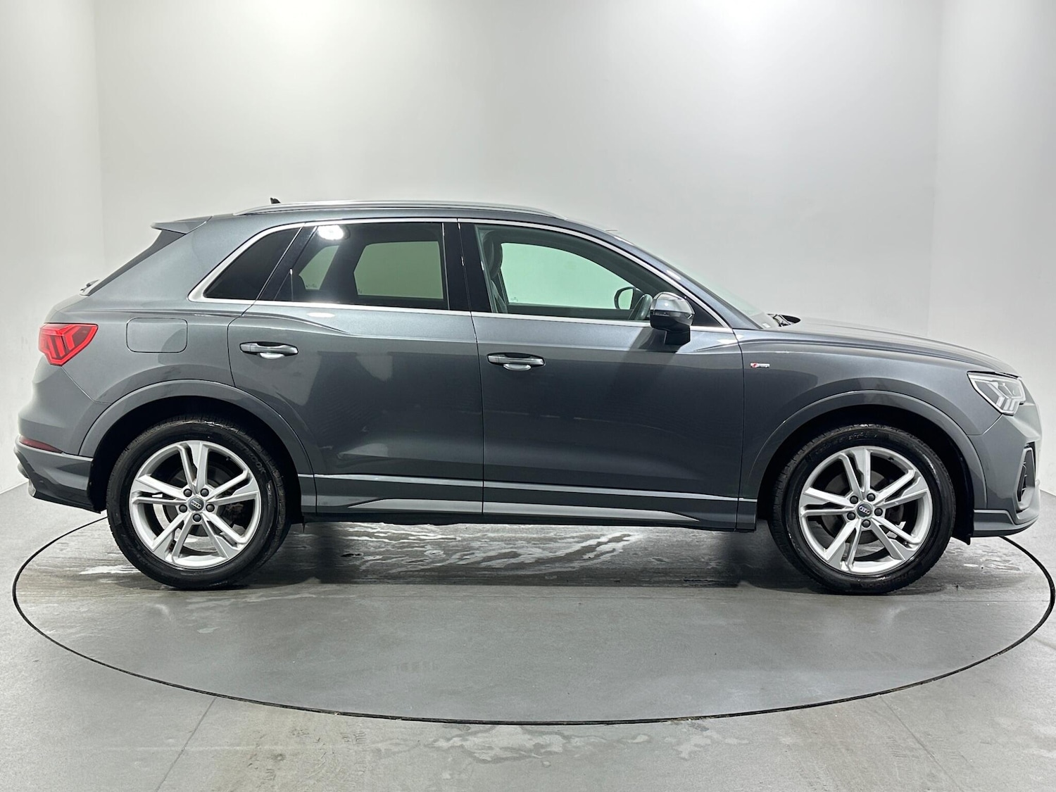 Used Audi Q3 2020 for sale - 76878968: Photo 9