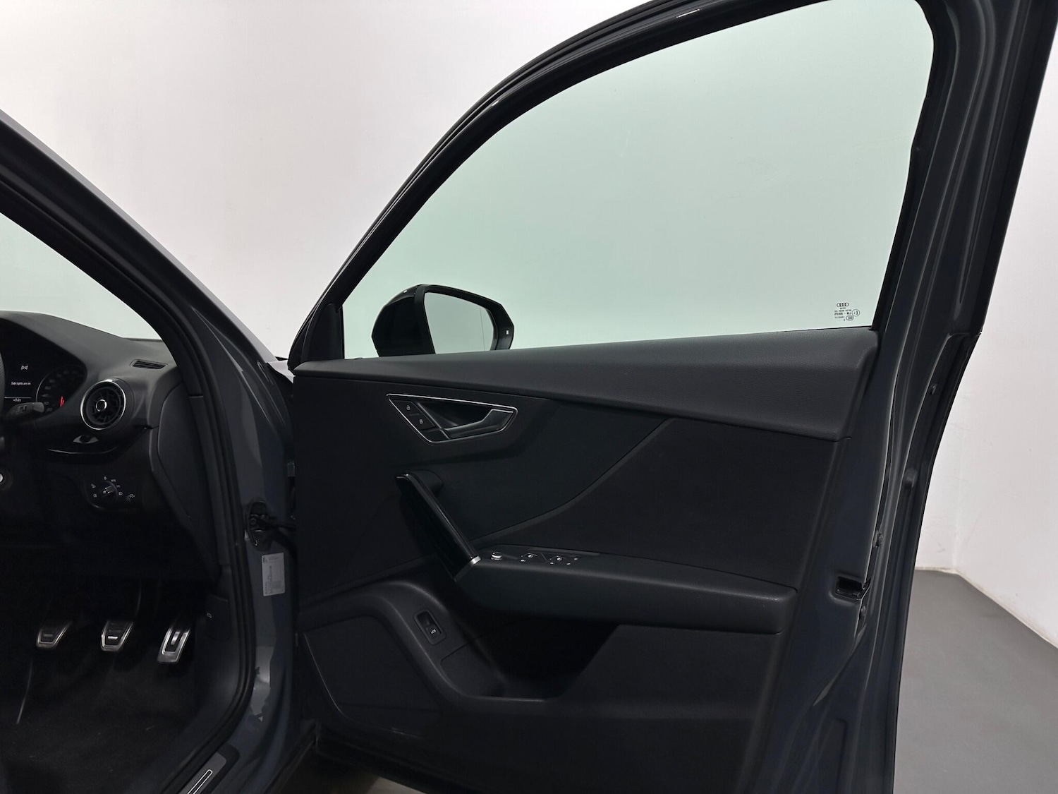 Used Audi Q2 for sale - 78141469: Photo 33