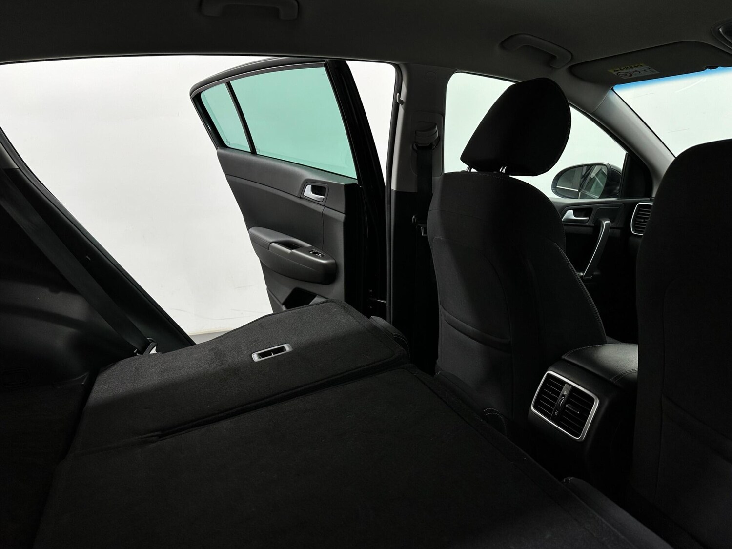 Used Kia Sportage 2021 for sale - 77908892: Photo 45