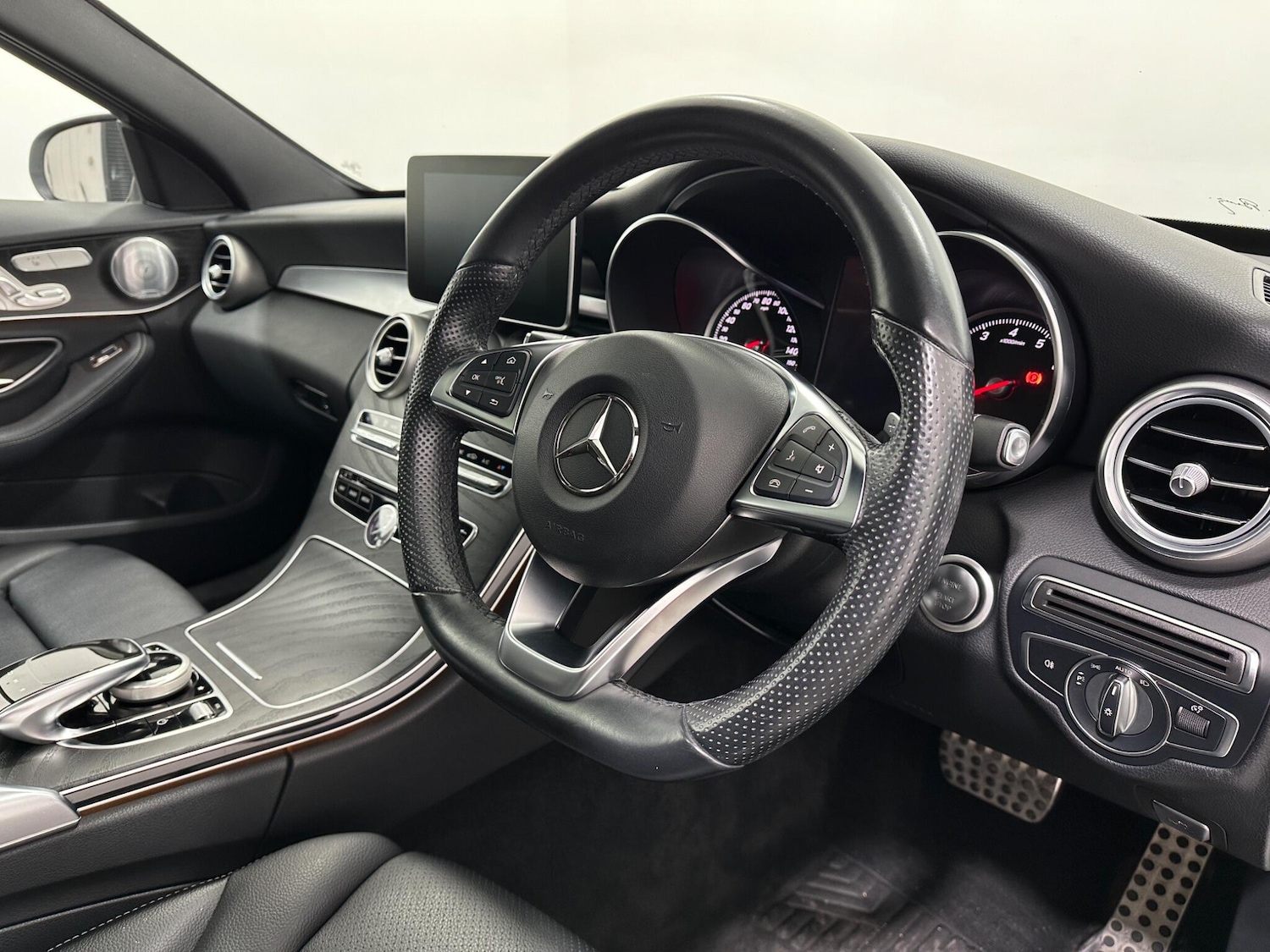 Used Mercedes-Benz C Class 2017 for sale - 78019682: Photo 11