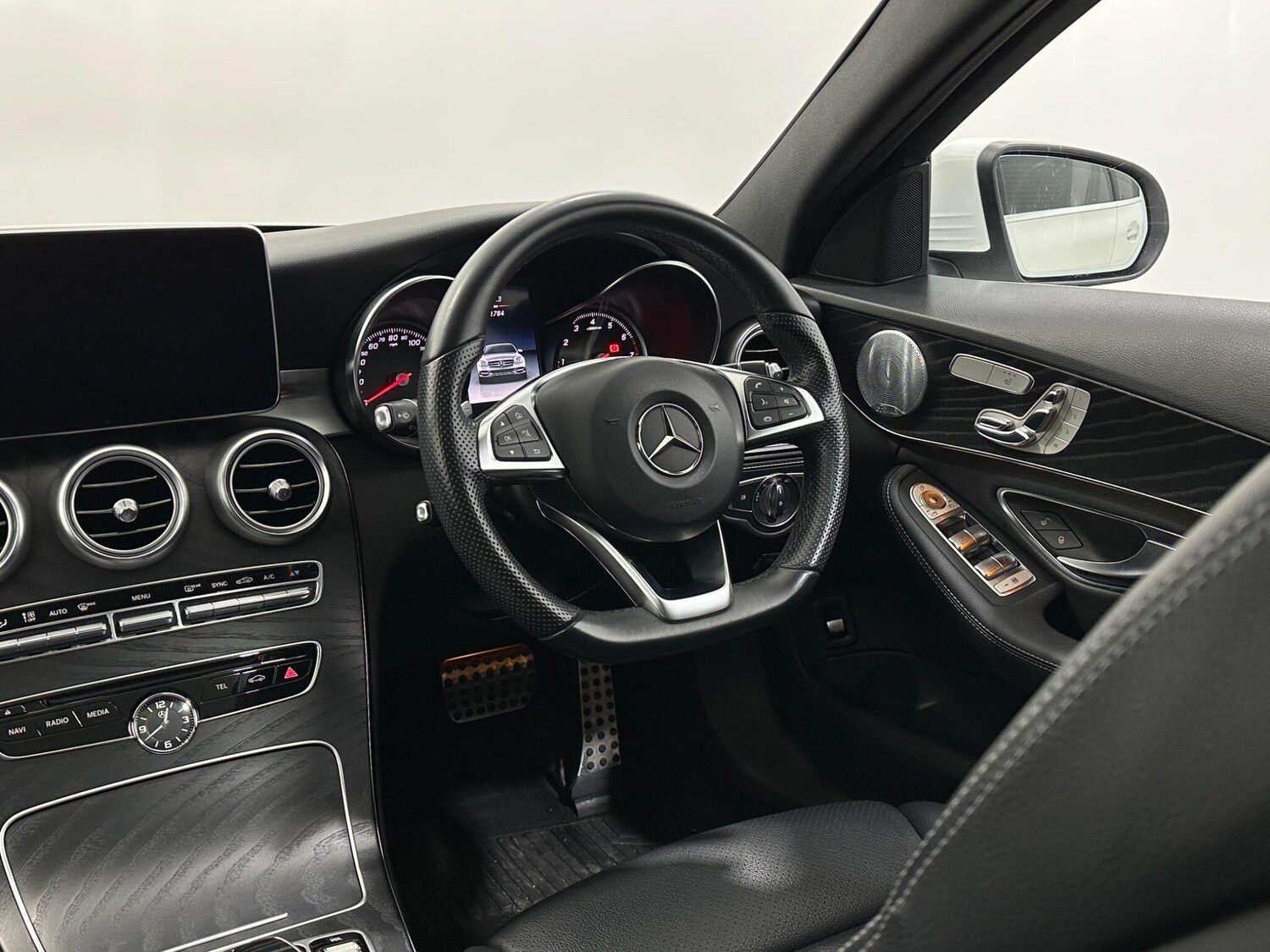 Used Mercedes-Benz C Class 2017 for sale - 78019682: Photo 12