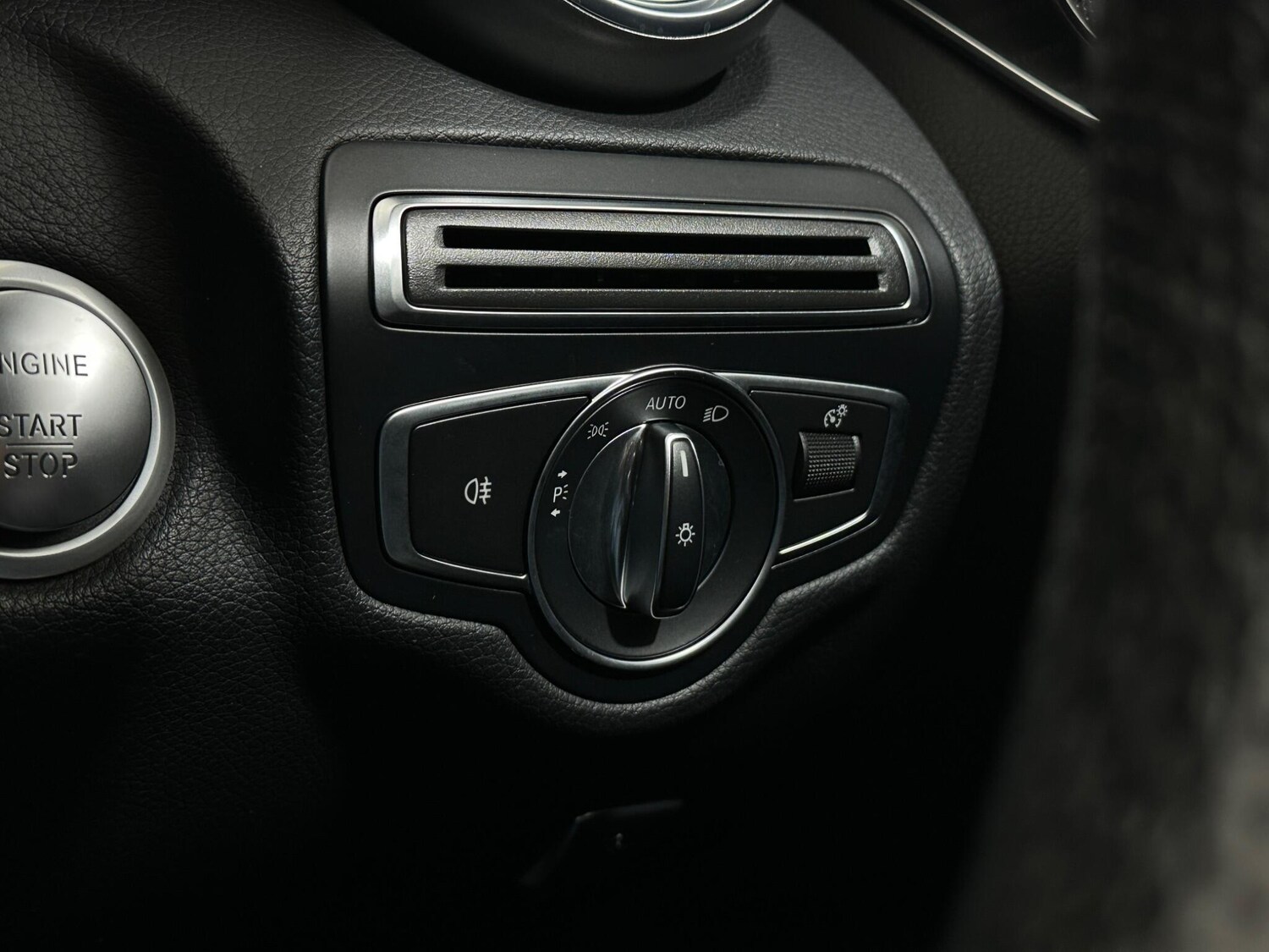 Used Mercedes-Benz C Class 2017 for sale - 78019682: Photo 17