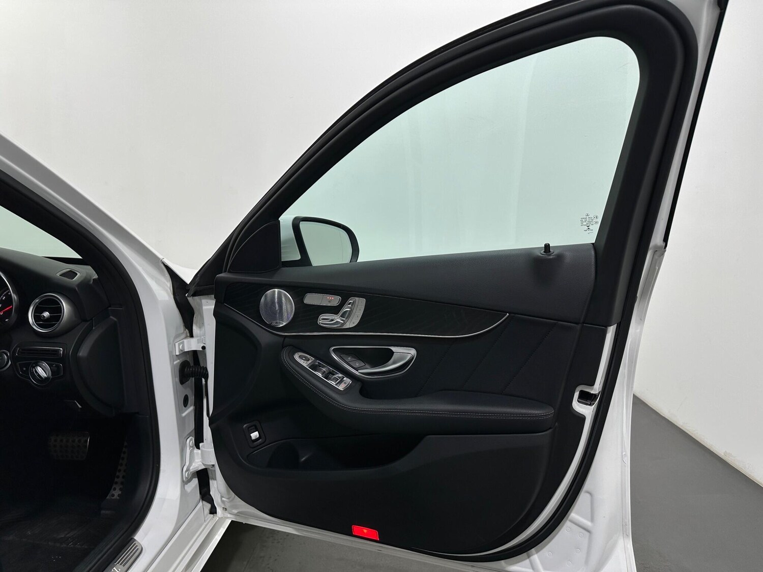 Used Mercedes-Benz C Class 2017 for sale - 78019682: Photo 35