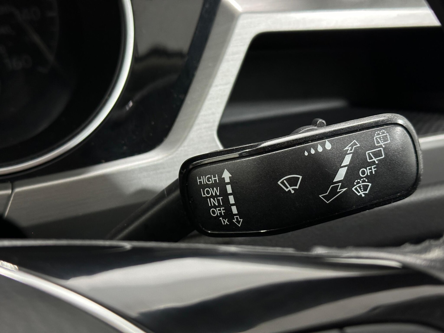 Used Volkswagen Touran 2017 for sale - 76878972: Photo 15