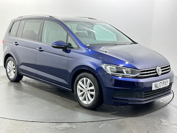 Used Volkswagen Touran 2017 for sale - 76878972: Photo