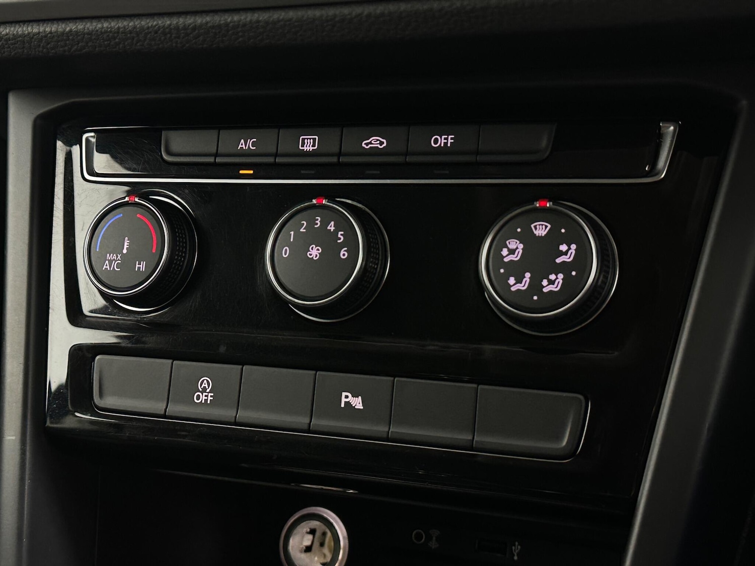 Used Volkswagen Touran 2017 for sale - 76878972: Photo 20