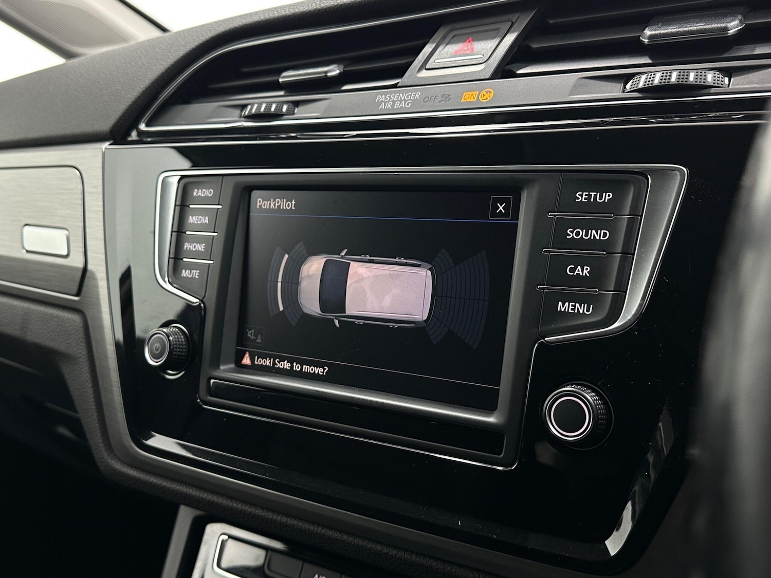 Used Volkswagen Touran 2017 for sale - 76878972: Photo 21