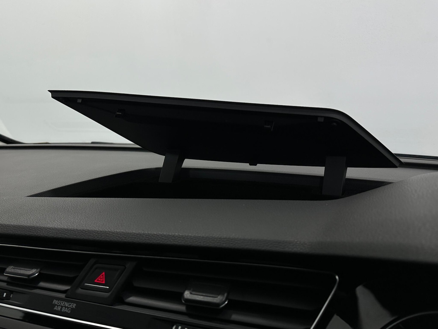 Used Volkswagen Touran 2017 for sale - 76878972: Photo 24