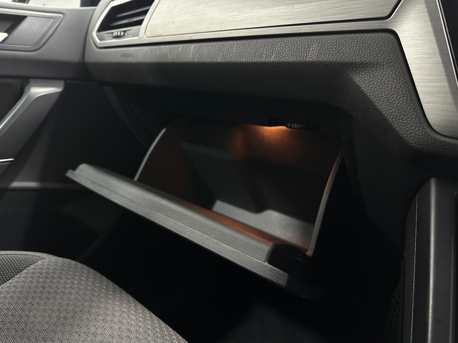 Used Volkswagen Touran 2017 for sale - 76878972: Photo 27