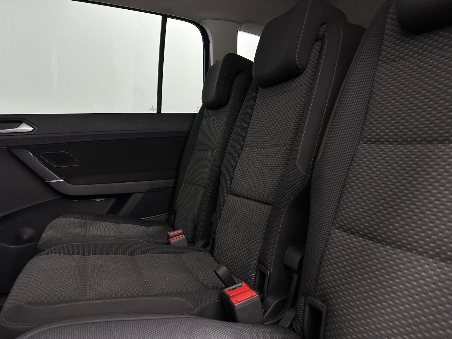 Used Volkswagen Touran 2017 for sale - 76878972: Photo 38