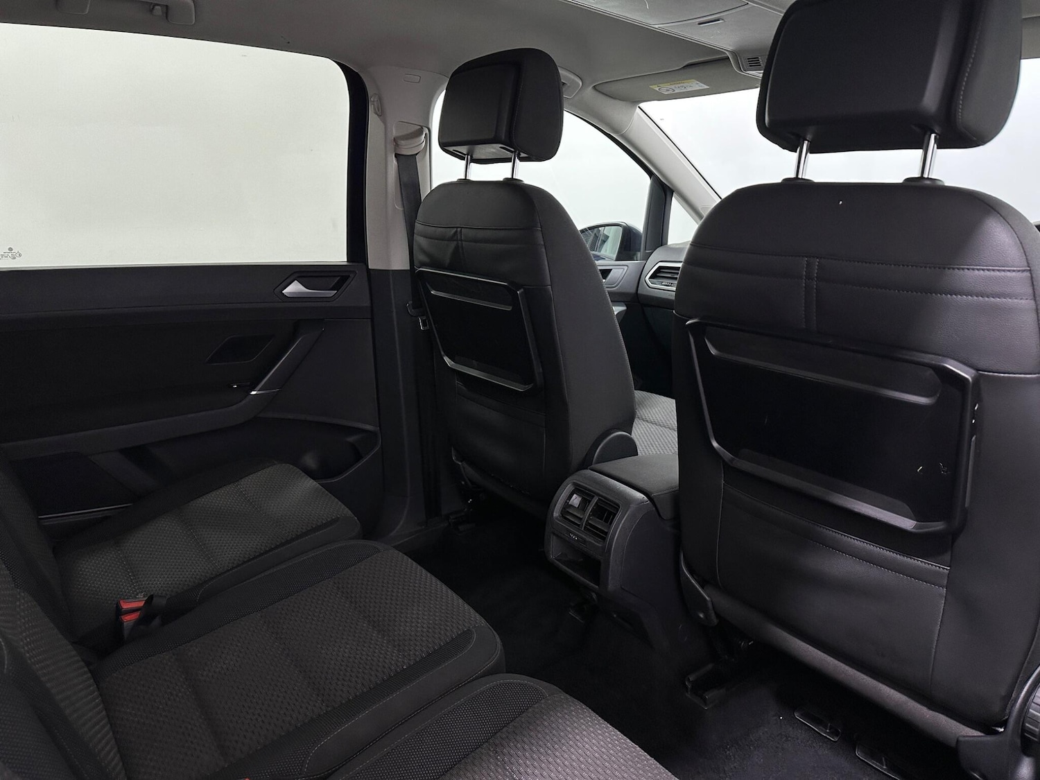 Used Volkswagen Touran 2017 for sale - 76878972: Photo 40