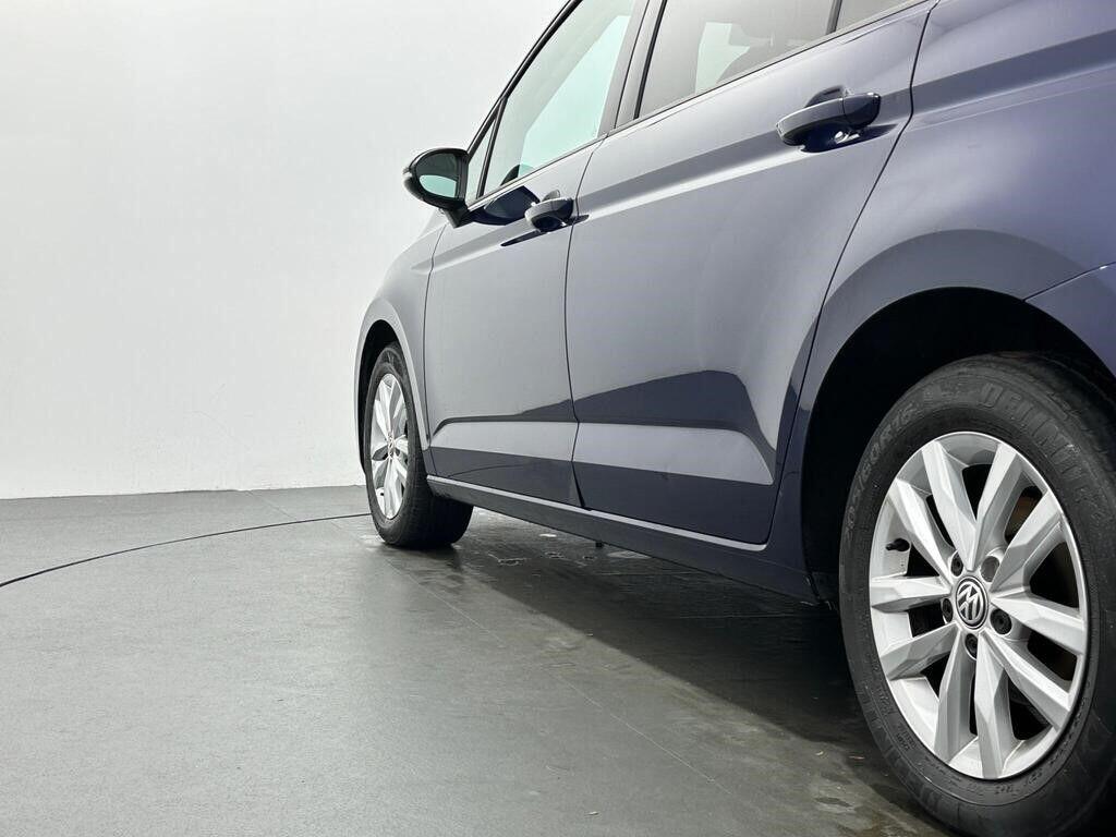 Used Volkswagen Touran 2017 for sale - 76878972: Photo 50