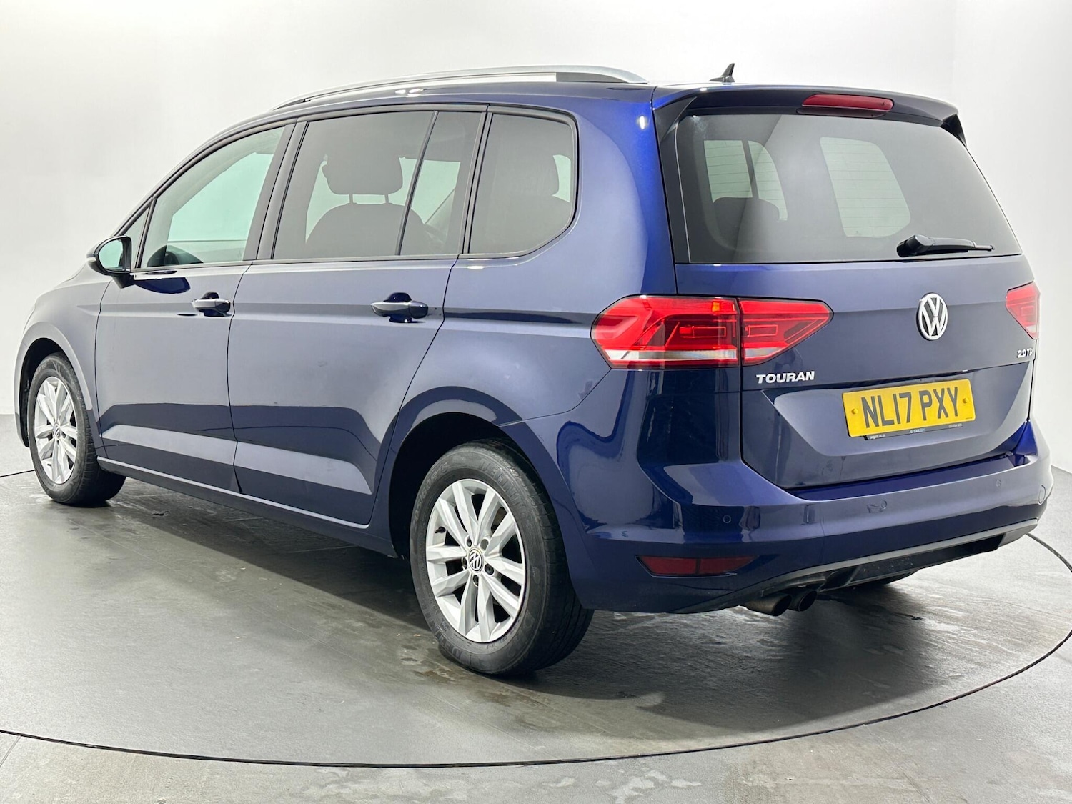 Used Volkswagen Touran 2017 for sale - 76878972: Photo 6