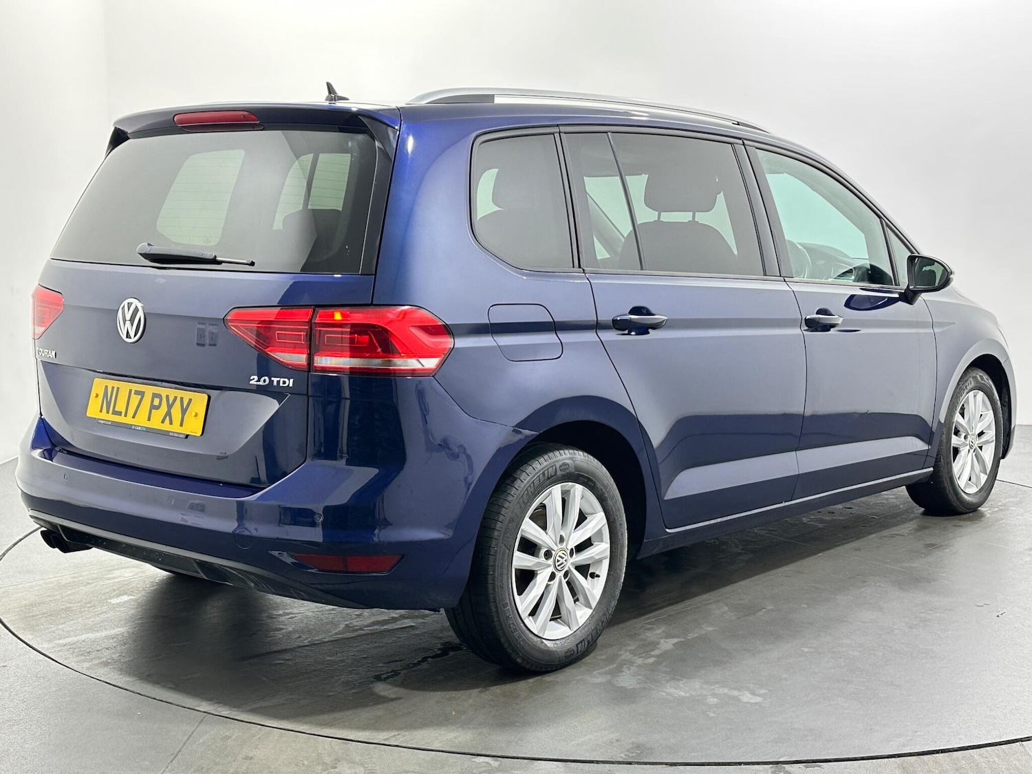 Used Volkswagen Touran 2017 for sale - 76878972: Photo 8
