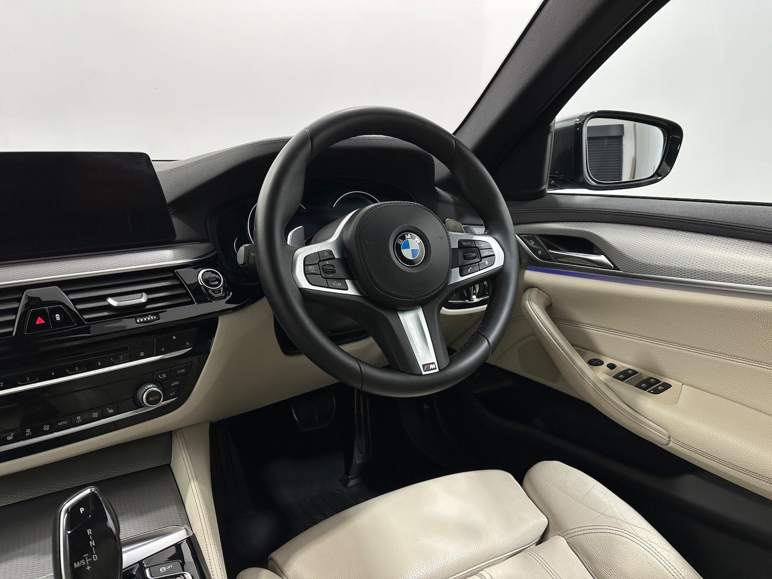 Used BMW 5 Series 2018 for sale - 76976740: Photo 11