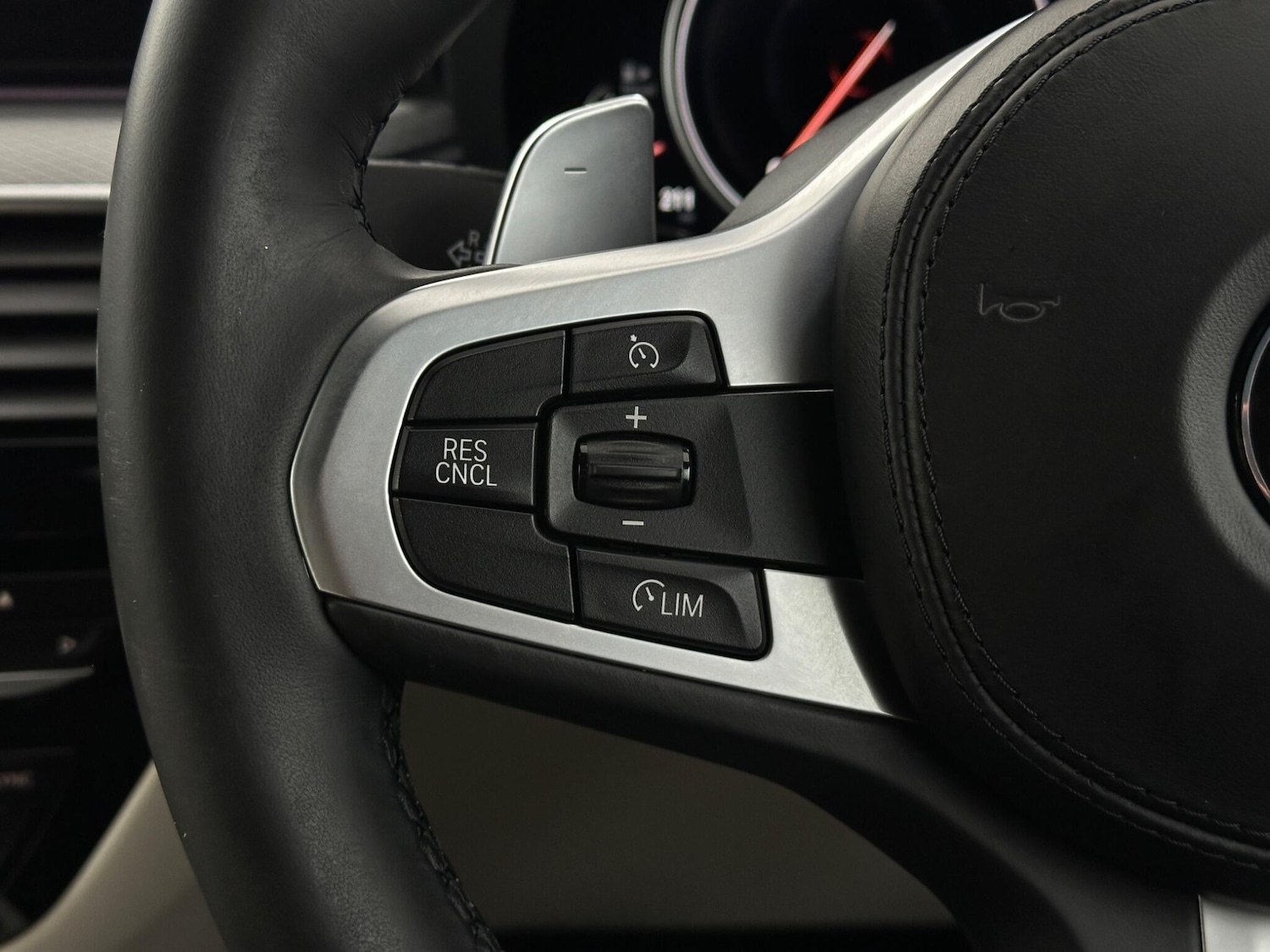 Used BMW 5 Series 2018 for sale - 76976740: Photo 14