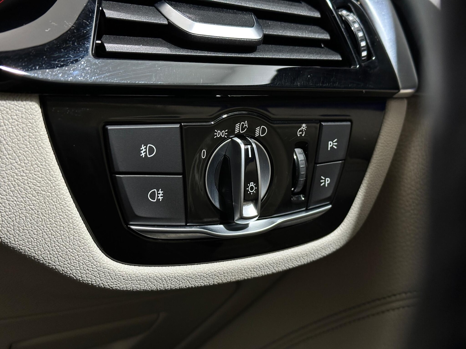 Used BMW 5 Series 2018 for sale - 76976740: Photo 17