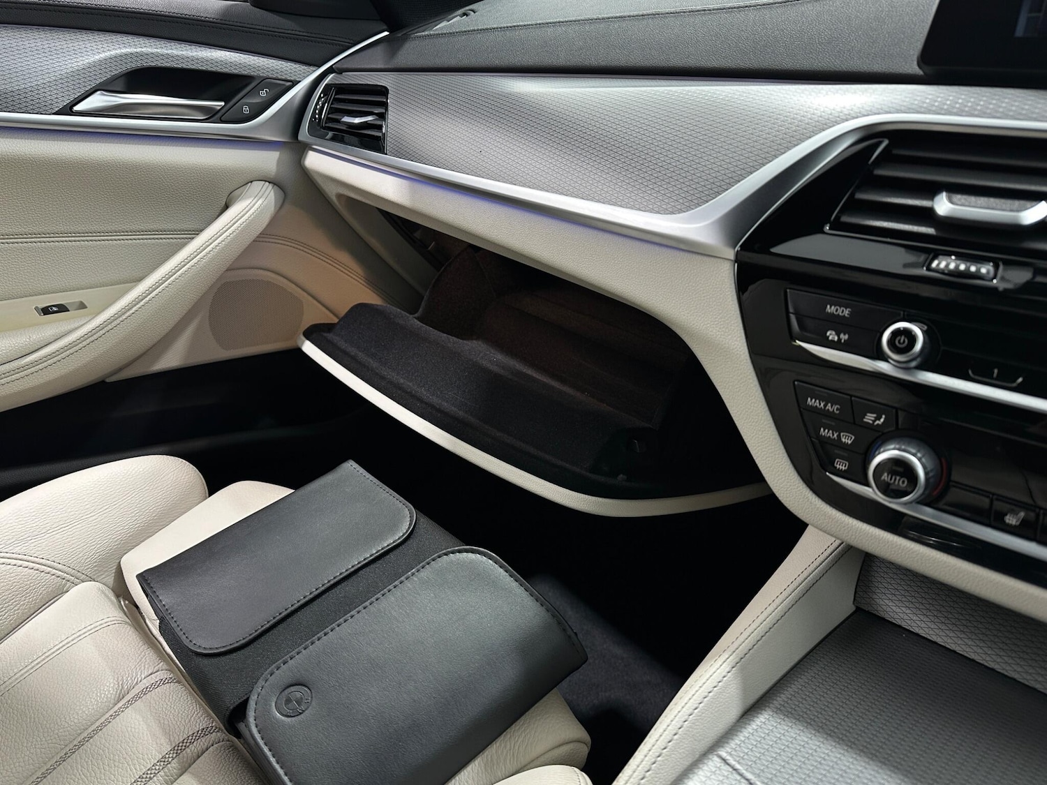 Used BMW 5 Series 2018 for sale - 76976740: Photo 28