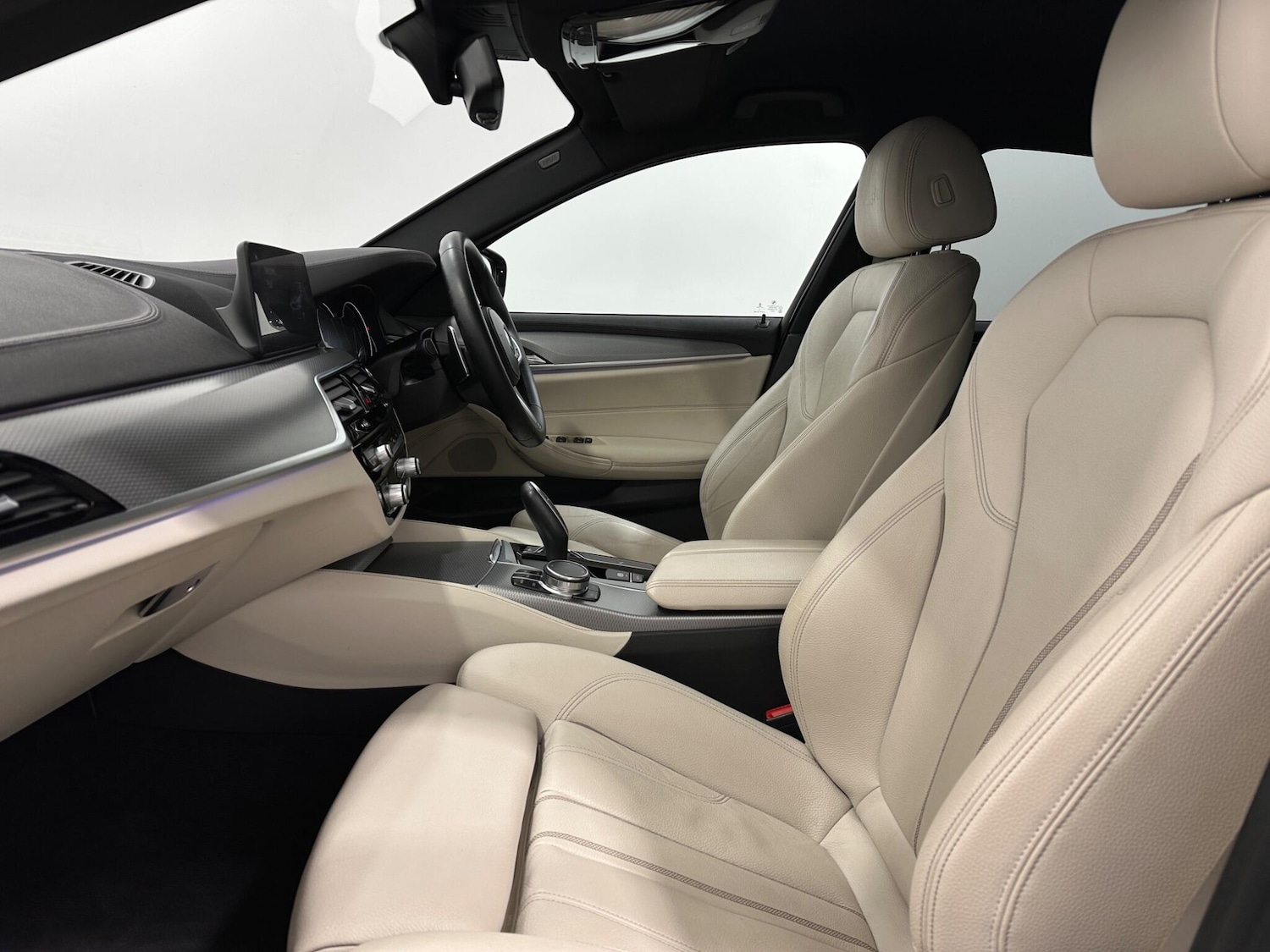 Used BMW 5 Series 2018 for sale - 76976740: Photo 34