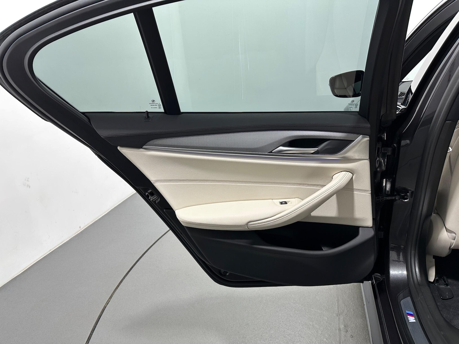 Used BMW 5 Series 2018 for sale - 76976740: Photo 41