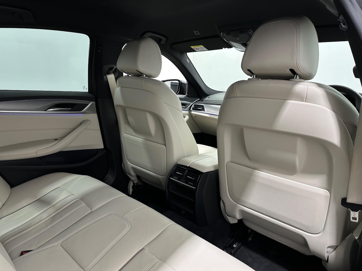 Used BMW 5 Series 2018 for sale - 76976740: Photo 42