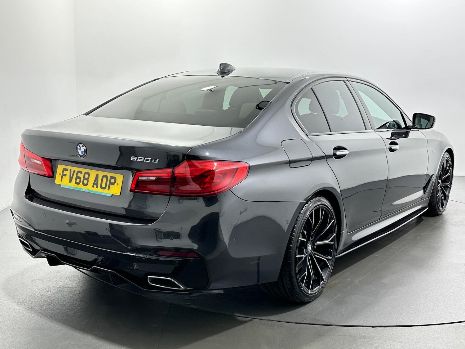 Used BMW 5 Series 2018 for sale - 76976740: Photo 8