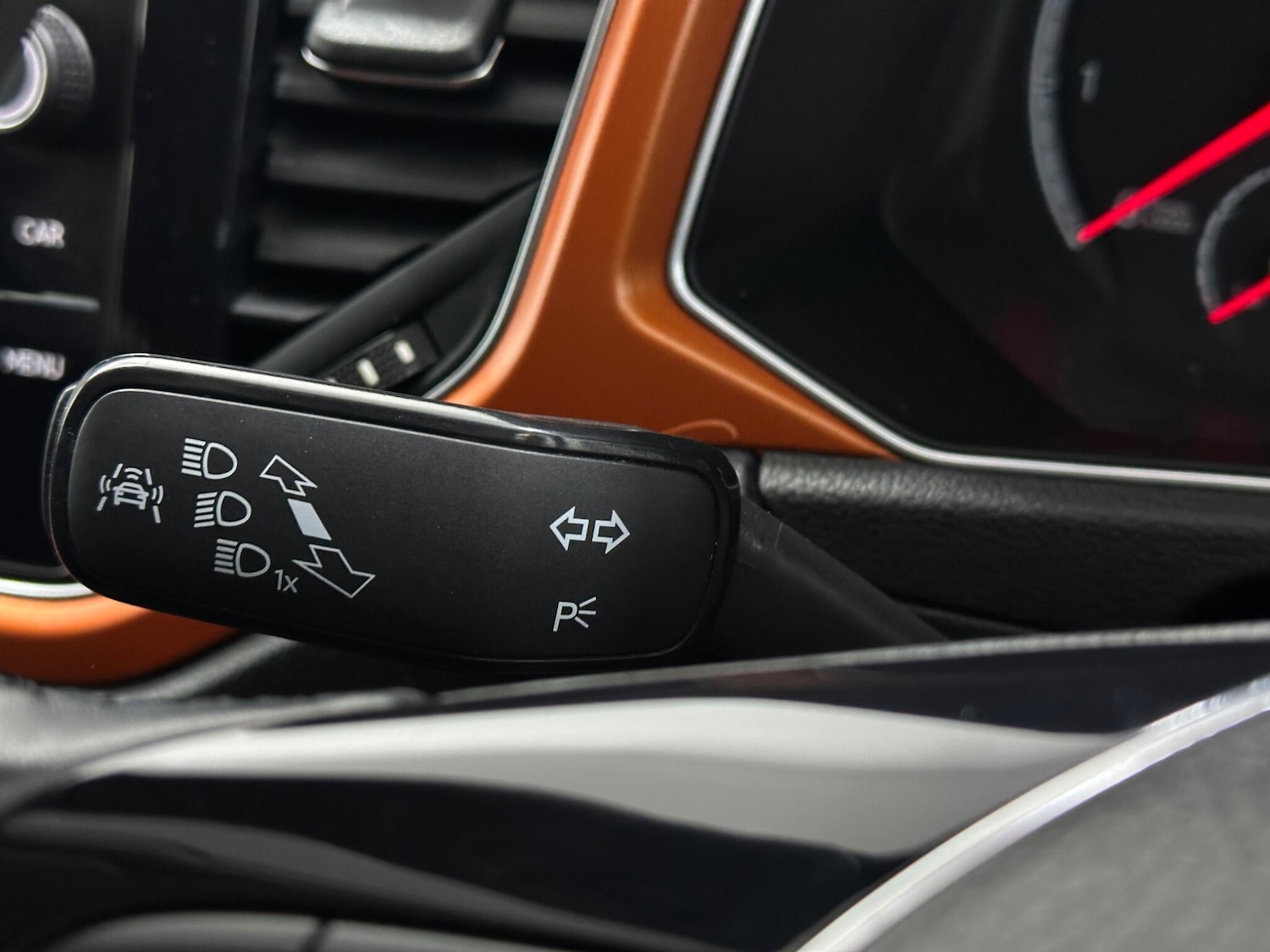 Used Volkswagen T-Roc 2018 for sale - 77230054: Photo 12