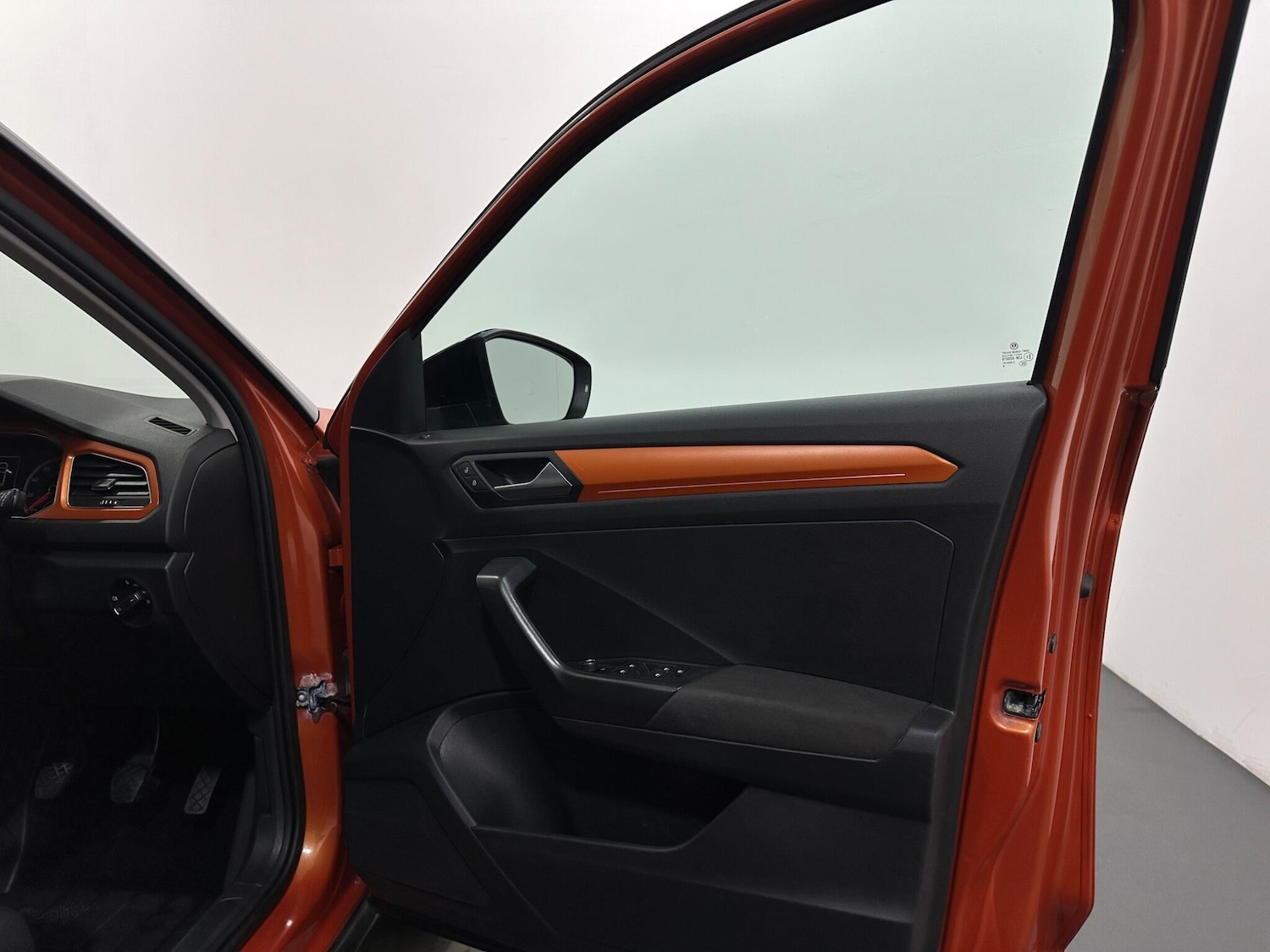 Used Volkswagen T-Roc 2018 for sale - 77230054: Photo 30