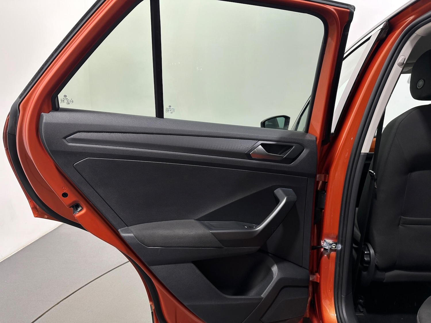 Used Volkswagen T-Roc 2018 for sale - 77230054: Photo 37